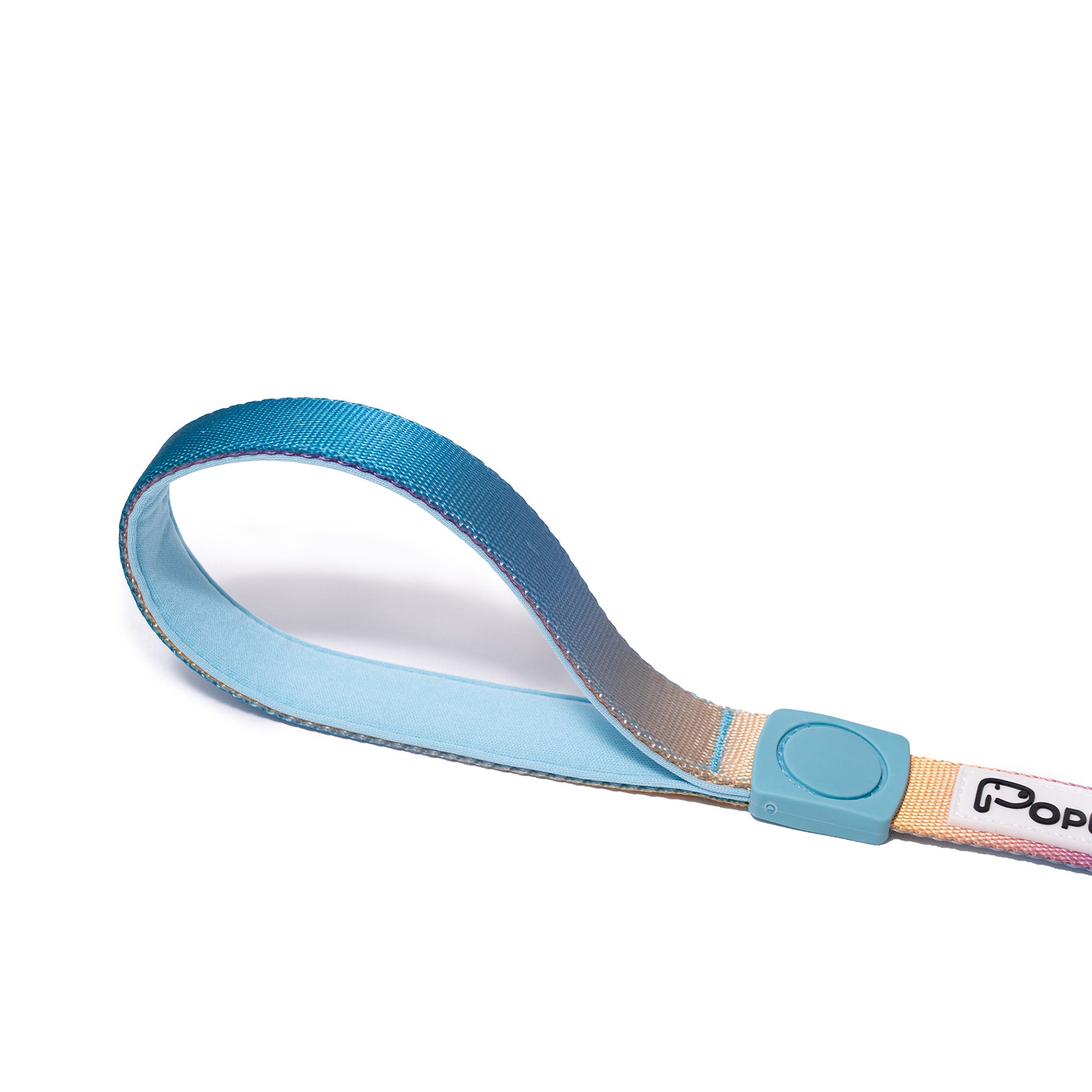 Neoprene-padded handle on PoPupJoys leash for all-day walking comfort and better grip control.